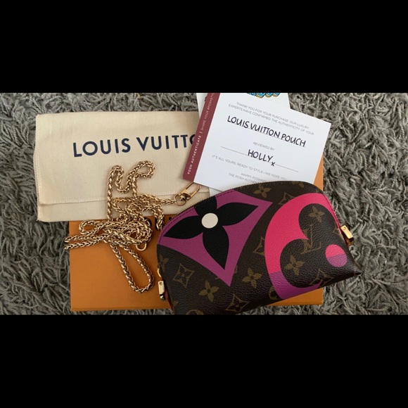 SOLD. Authentic LV cosmetic pouch from the Game on Collection! ♠️ ❤️ - Picture 9 of 10